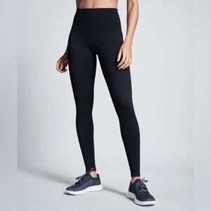 NWOT STYLE REFORM  The Streamline 8/8 Black Leggings Size M